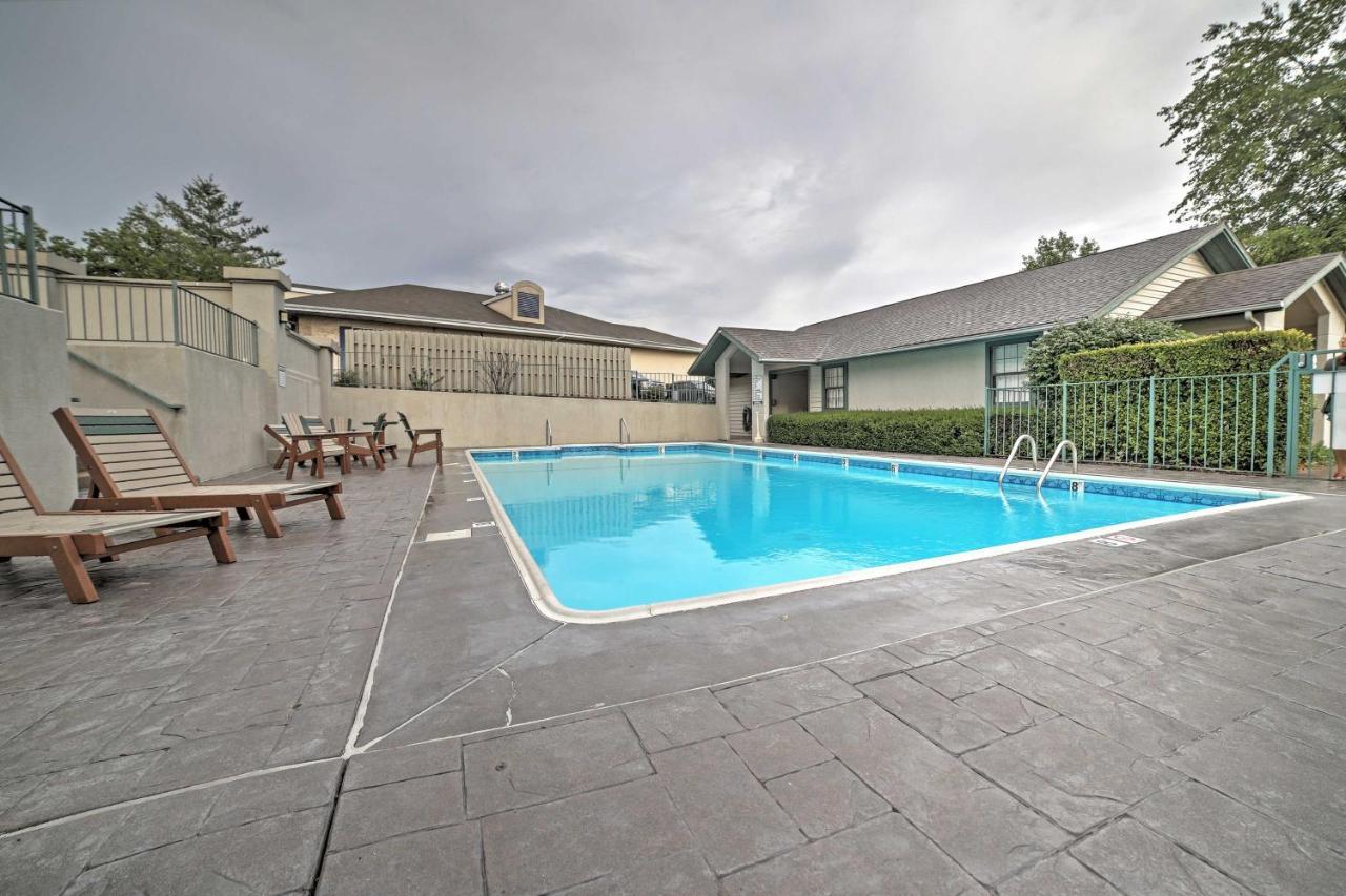 Condo Amidst Branson Action With Pool Access And Golf! Bagian luar foto